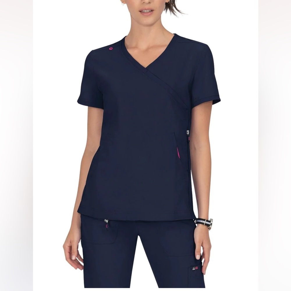 Koi lite woman’s scrub set in navy size S
